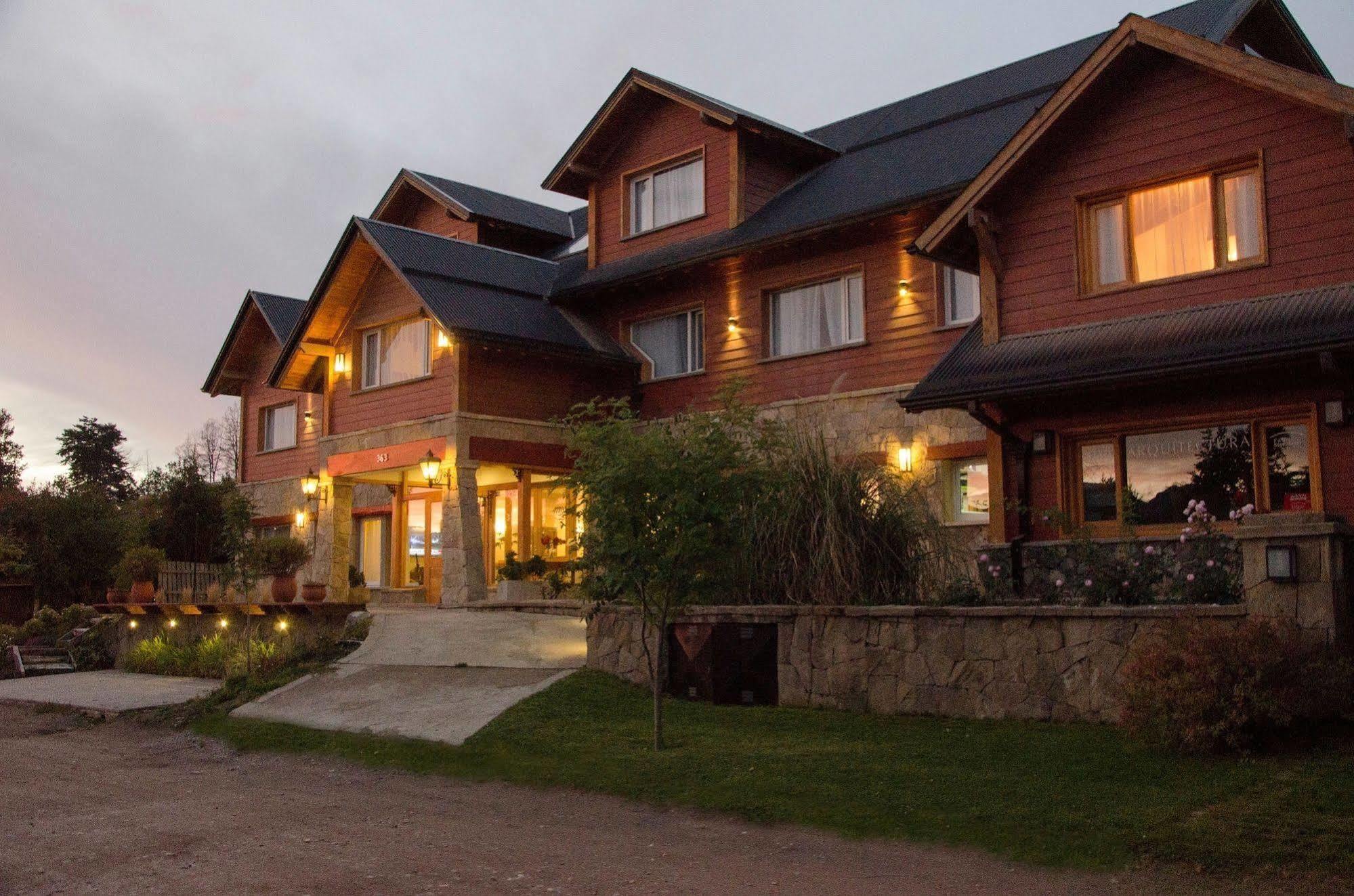 Alma Andina Hosteria Villa La Angostura Exterior photo